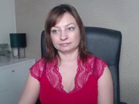 Close your eyes… My soft blonde hair brushes against your skin as I lean over you. My 75C curves press lightly against your back while my hands explore every inch of you, slow and warm at first… then firmer, making you gasp. My blue-green eyes lock on yours in the candlelight, half-angel, half-devil, deciding whether to spoil you… or tease you until you beg like in the best scenes of Fast & Furious – fast, intense, and unforgettable.