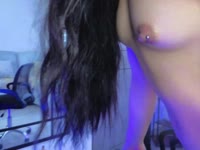 I am a girl full of energy, outgoing and always with a big smile. I love going to the gym, where I feel strong and motivated. My laugh is something that defines me, it