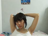 I am an otaku girl, I like anime, introverted, I want to make friends