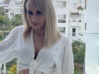 naughty webcamgirl AdellynRose