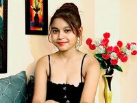 camwhore masturbating with dildo AdrianaReyez