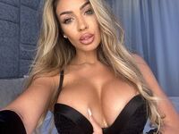 campicture ArianaKroft