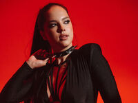 cam girl playing with sextoy AustinFairman