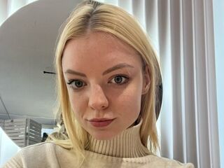 sexy webcamgirl CarlenePattie