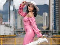 camwhore shaving pussy FernandaCoa