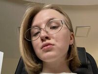 masturbating camgirl HienRosse