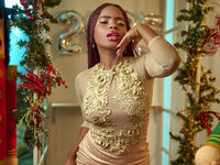 naughty cam girl fingering shaved pussy LindaBree