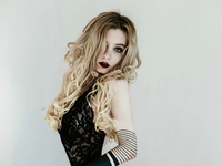 naked cam girl photo AngelikaMoebius