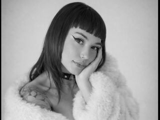 girl feet webcam AkiraNishimura