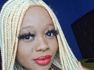 nude cam pic AkeliaHampson