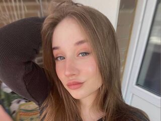 sexy webcam girl AliceTrenton