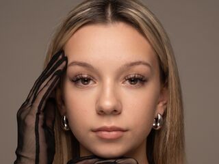 camgirl masturbating with vibrator AmandaRandolph