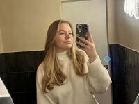 fingering AryaThomas