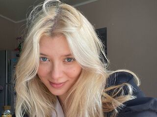 cam girl chatroom AshleaVadner