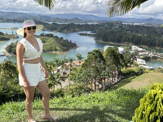 fingering camwhore AuraCrhistina