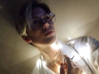 sexy webcamgirl pic AureliaRavens