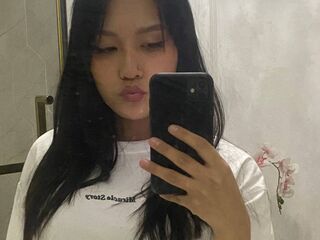 free live chatroom BerniceMaguire