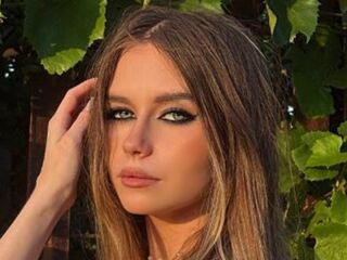 live chatroom BrunaKiebler