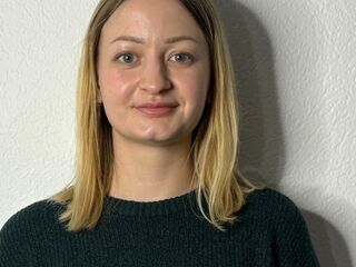 naughty cam girl masturbating CarmeliaRihner