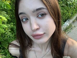 cam chatroom ChandraHankin
