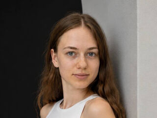 camgirl chat room CleoraClouden
