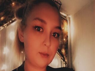 naughty camgirl fingering shaved pussy CrystalSins