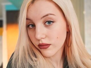 camslut fingering wet pussy DainaMatko