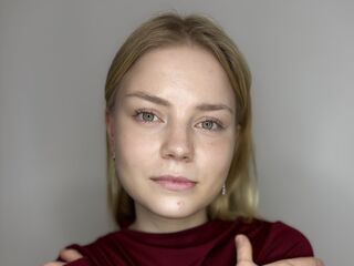 adult cam DelenaLabonne