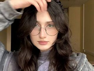 dity cam show DianneBrowie