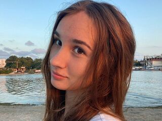 naked girl with webcam masturbating with sextoy DignaKilts