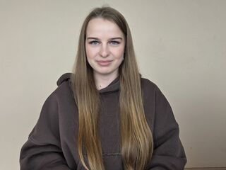 sexy webcamgirl picture DonetteSally