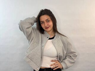streaming live webcam ElaraWhitmoren