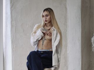 bedroom livecam EllieXeno