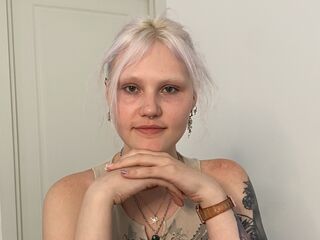 cam girl masturbating with sextoy ErnaKietzer