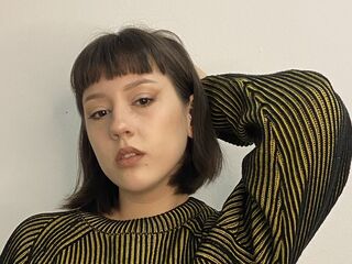 girl webcamsex FannieRasberry