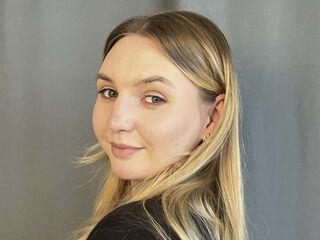 girl sex chat room FloraBrenden