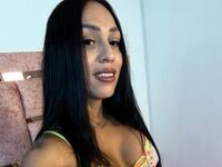 naked camgirl masturbating with dildo GiaRenata