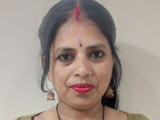 beautiful webcamgirl GotiLeah