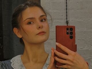 naked girl with cam HelenaBerkheimer