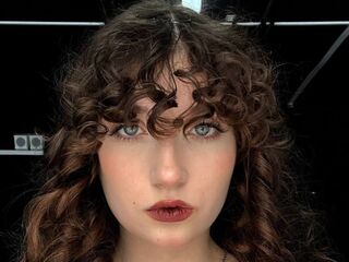 fingering cam girl video IngeHosterman