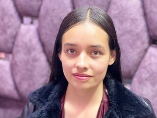 dirty webcam picture IssaMontenegro