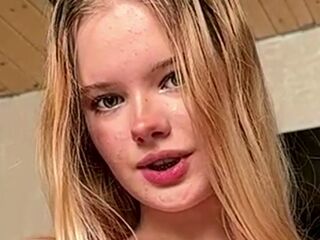 masturbating webcamgirl JeannettaCeraos
