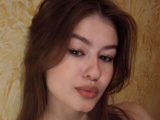 nude gamgirl KarenFalknar