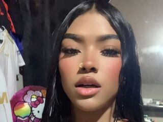 naked cam girl fingering pussy KassyMorgan