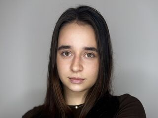 cam girl playing with dildo KristanKhiev