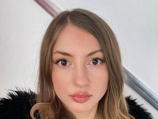 cam girl picture KyraKur