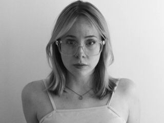 sexy webcam girl LanaAmster