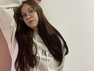camgirl showing pussy LaunaRechtzigel