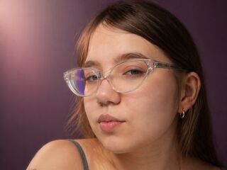 webcamgirl LaviniaSele