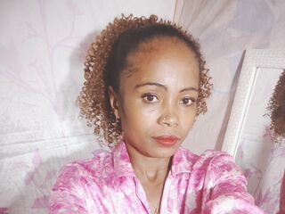 sexcam online LayahMorgane